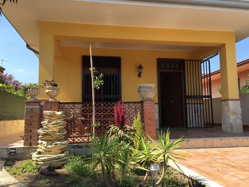 Holiday home Elvyhouse Beach Catania
