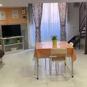 Casa Kitea , Katania Włochy